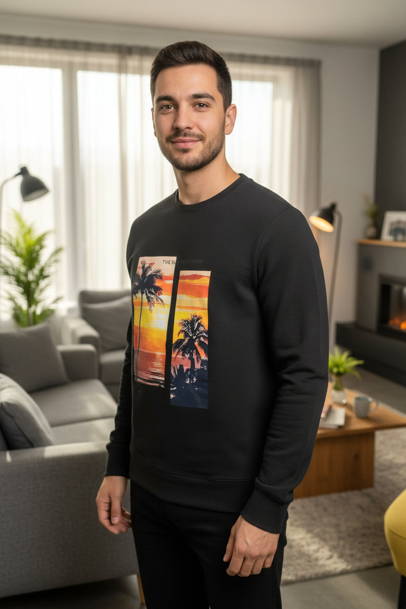 Men's Black Sweatshirt